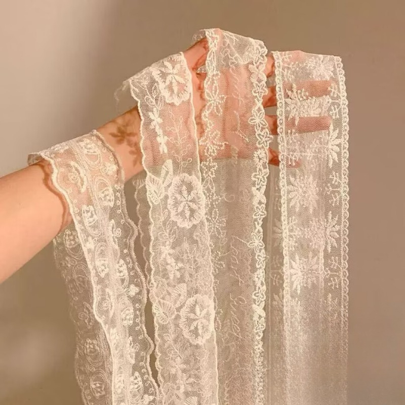 Embroidery Ribbon - وشاح جديد أسود وأبيض طويل مزين