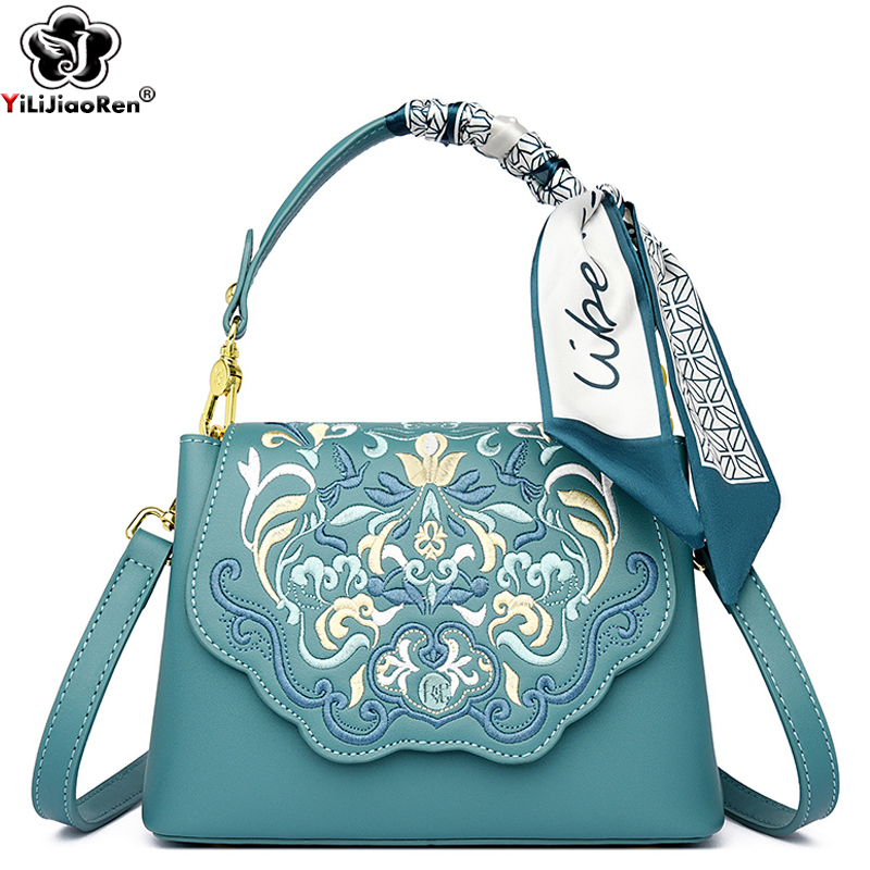 Embroidery On Leather - حقيبة كتف مطرزة على الموضة للنساء