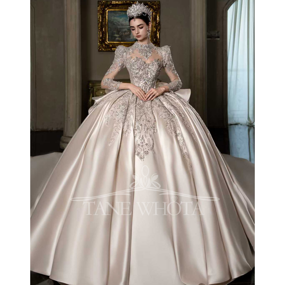 فستان زفاف فاخر مزين بالترتر ا - مراجعة Embroidery Rose وسعره