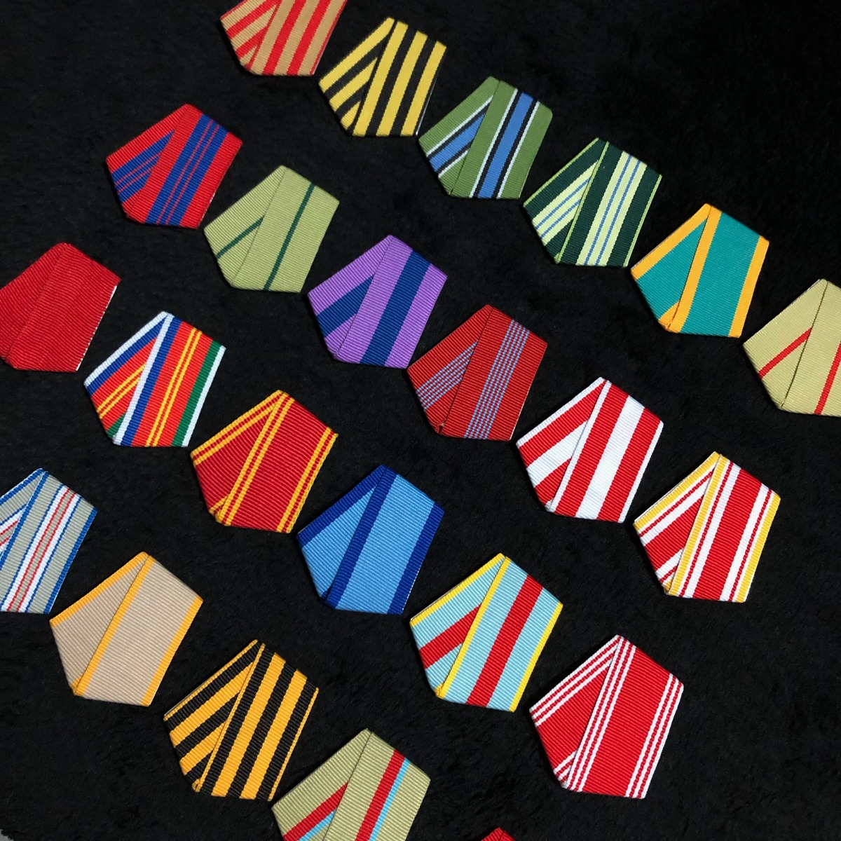 قطعة واحدة: ميدالية الشرف السو - مراجعة Embroidery Ribbon وسعره