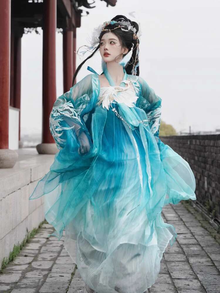 جديد الطاووس Hanfu أزياء المرأ - مراجعة Embroidery Shirt وسعره